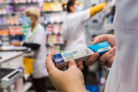 Les pharmaciens pris en étau entre les injonctions officielles et les demandes des patients hors-cibles