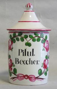Pot à pharmacie " Pilul. Beccher », faïence, émail stannifère, décor peint, XIXe siècle. Dépôt de...